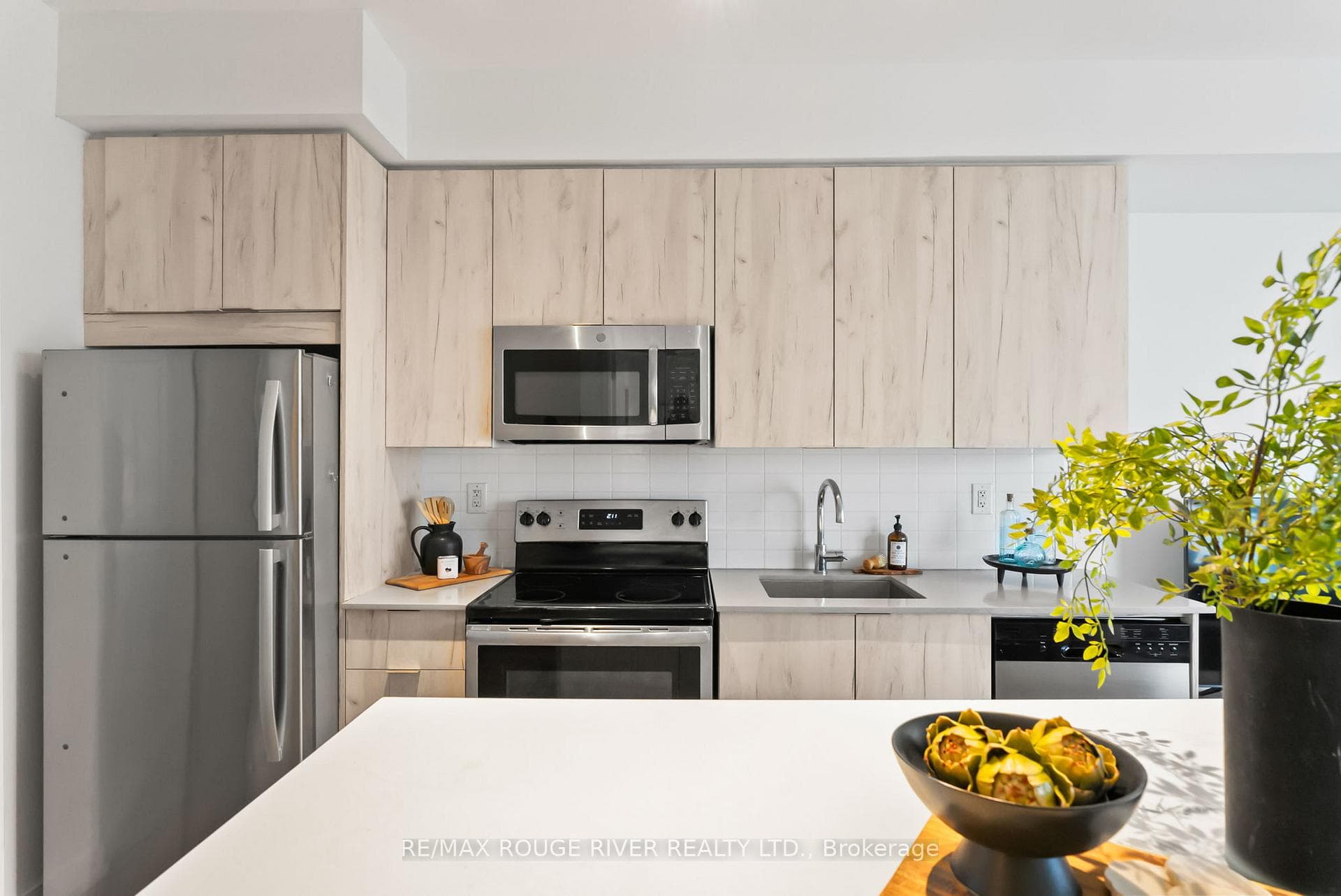 1350 Kingston Road Unit 206 photo 9