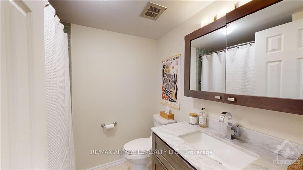 1089 AMBLESIDE Drive photo 20