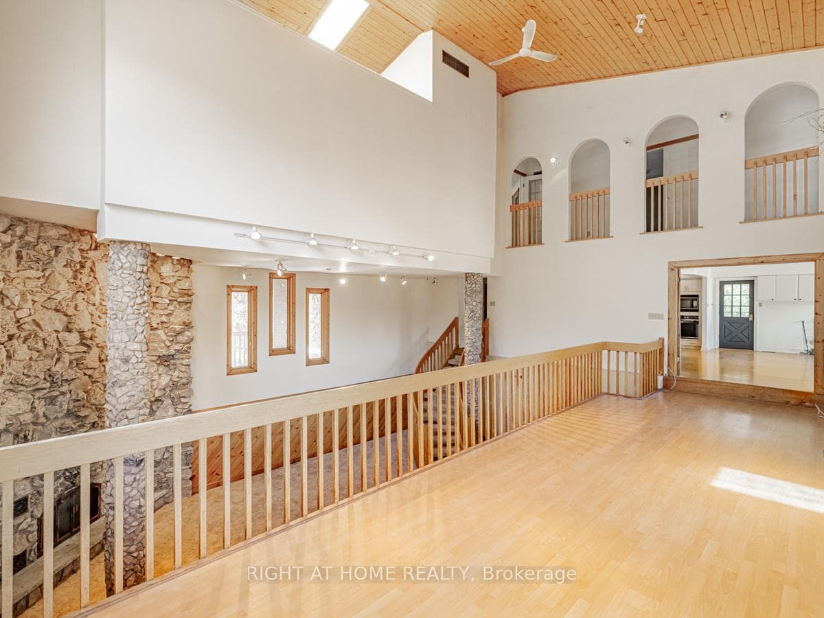 4282 Vivian Road photo 12