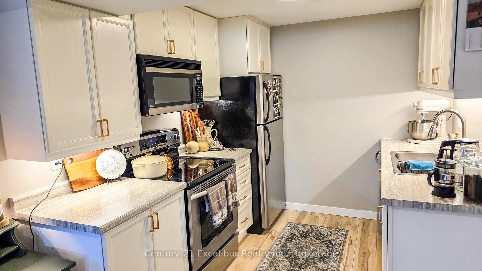 508 Harvey Street photo 11