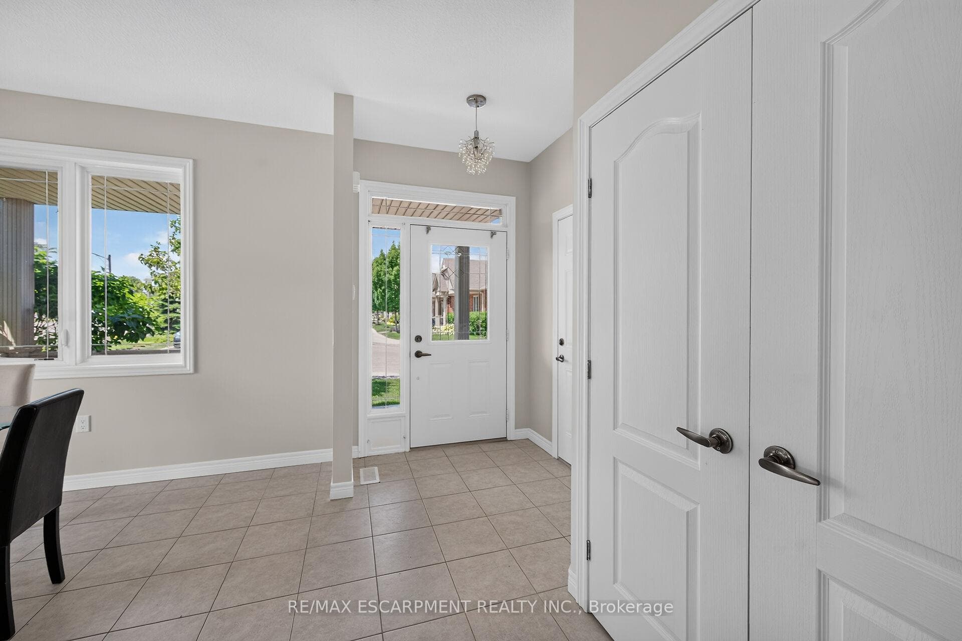 14 Ecker Lane photo 5