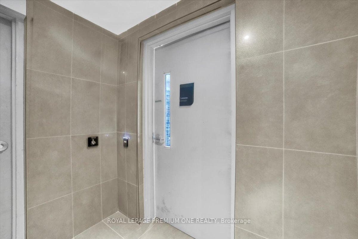 11 Yorkville Avenue Unit 6007 photo 50