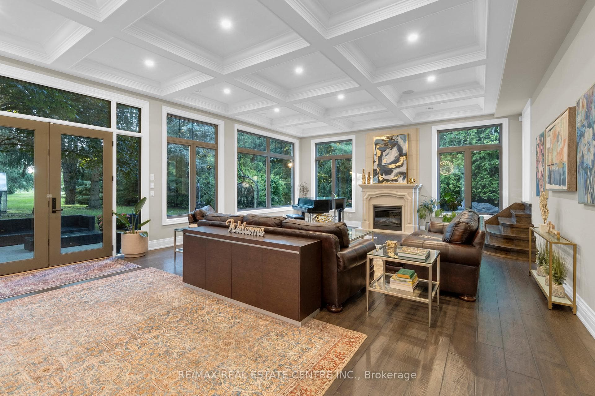 1175 Derry Road photo 8