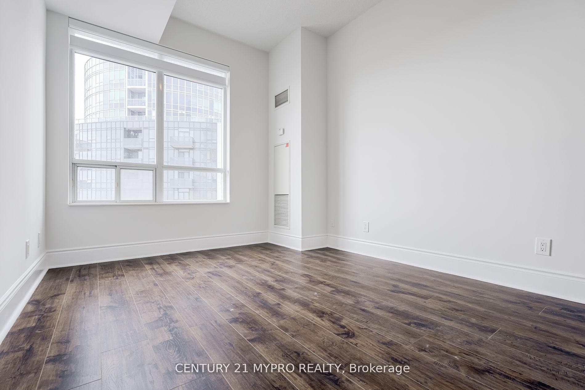 310 Burnhamthorpe Road Unit 2913 photo 20
