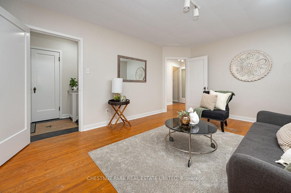 808 Millwood Road photo 6