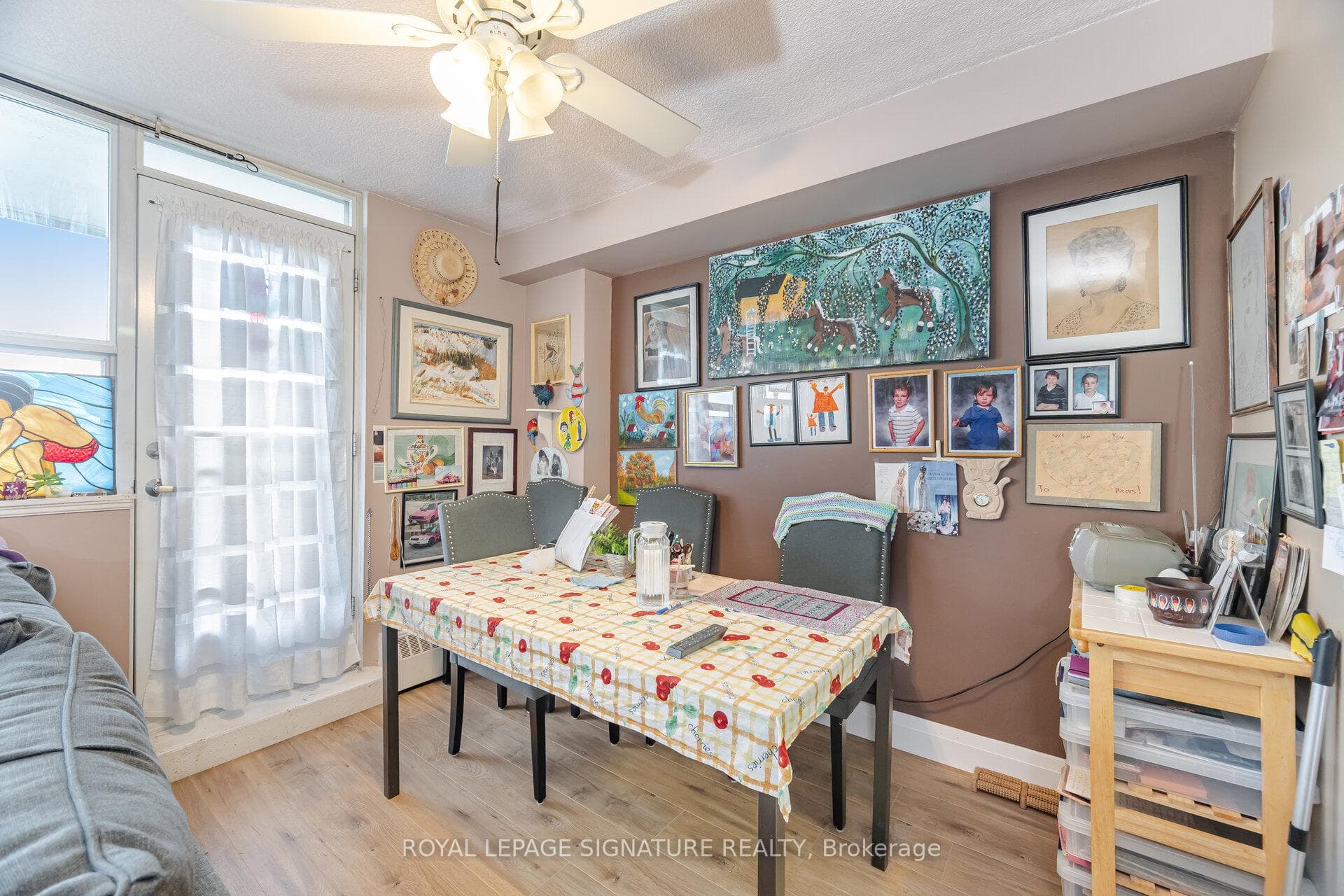 541 Blackthorn Avenue Unit 1110 photo 15