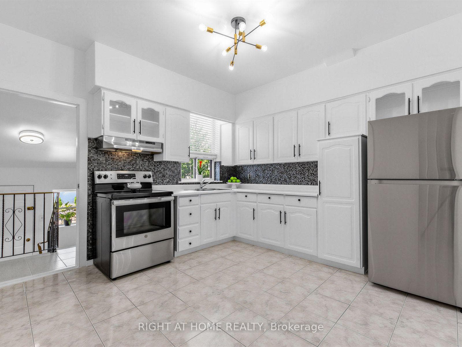 78 Symington Avenue photo 12