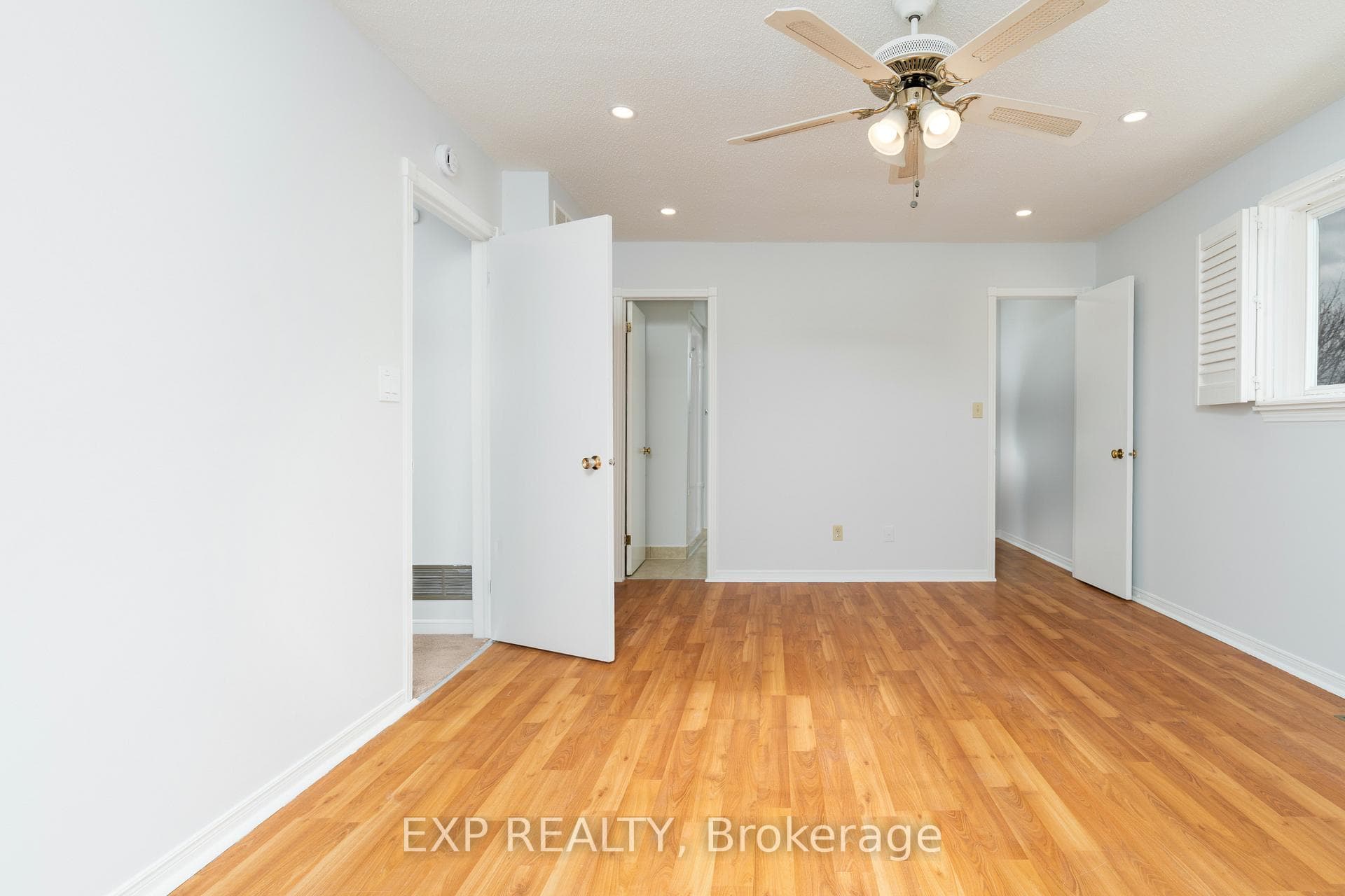 125 Overbank Drive photo 30