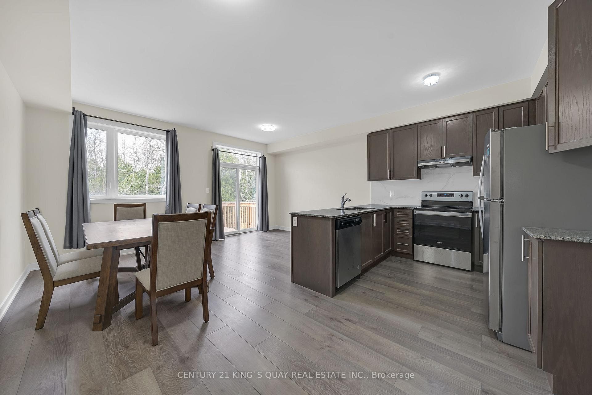 250 Finch Avenue Unit 33 photo 14
