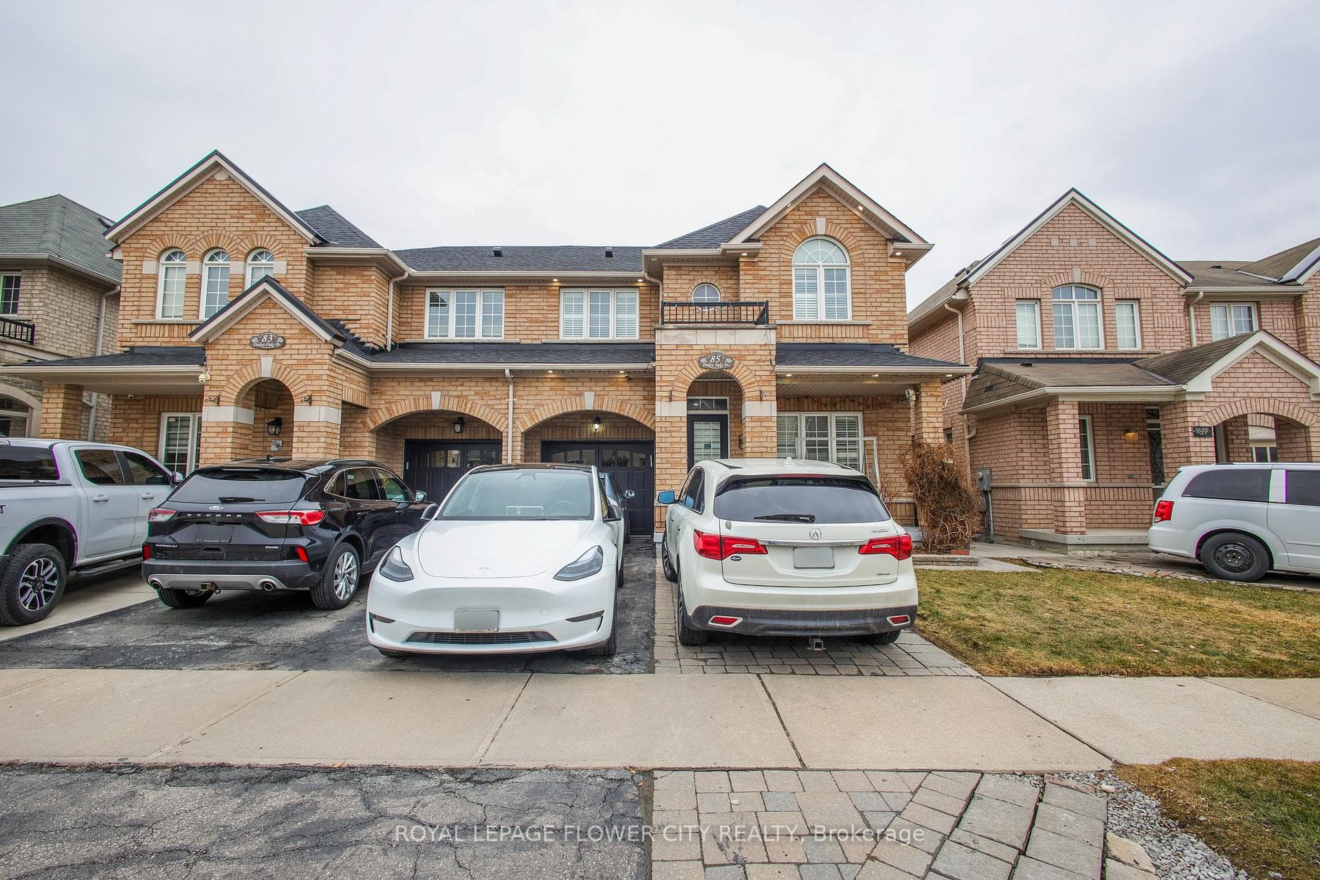 85 Daden oaks Drive photo 4
