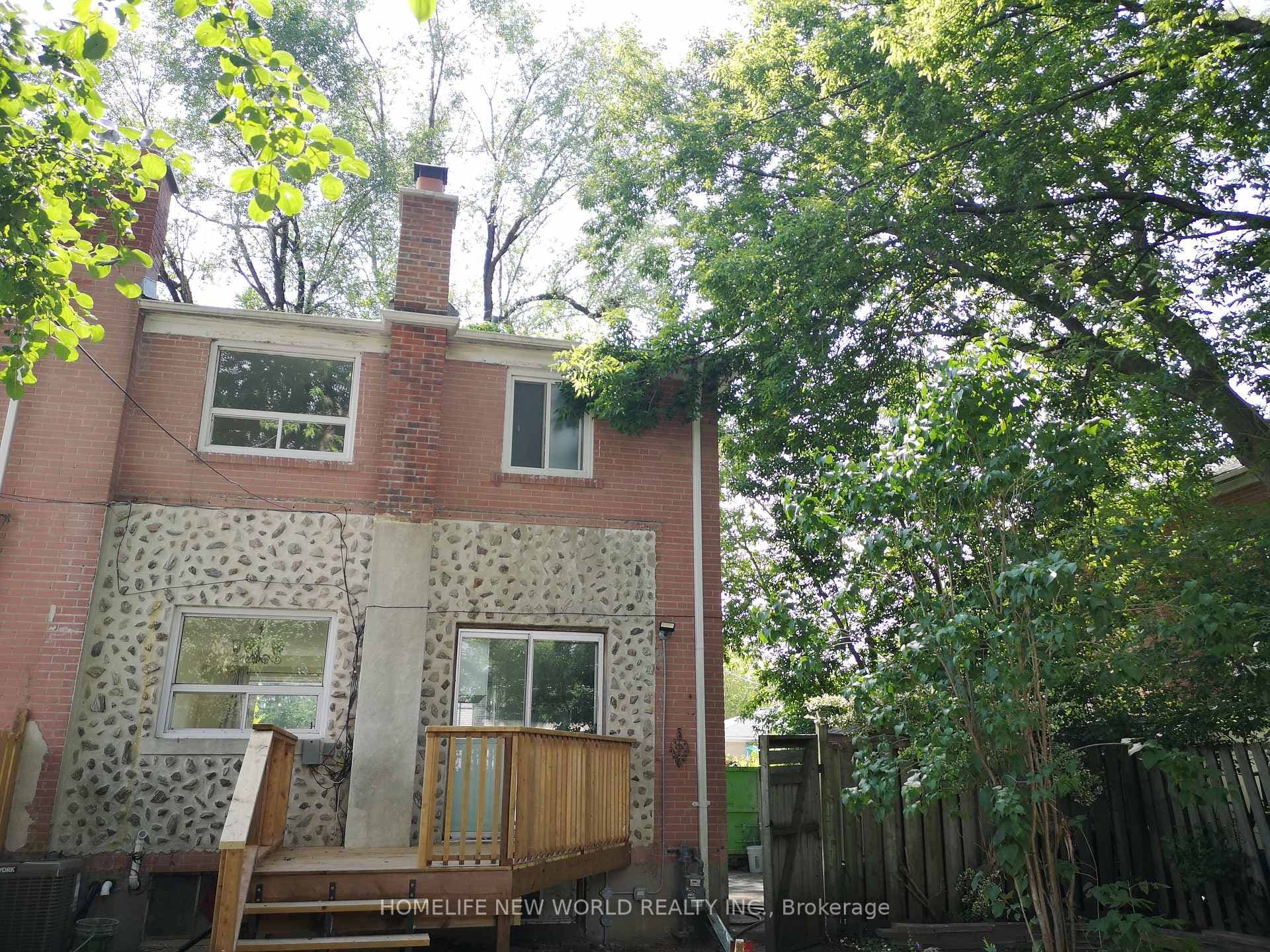 235 Axminster Drive photo 26