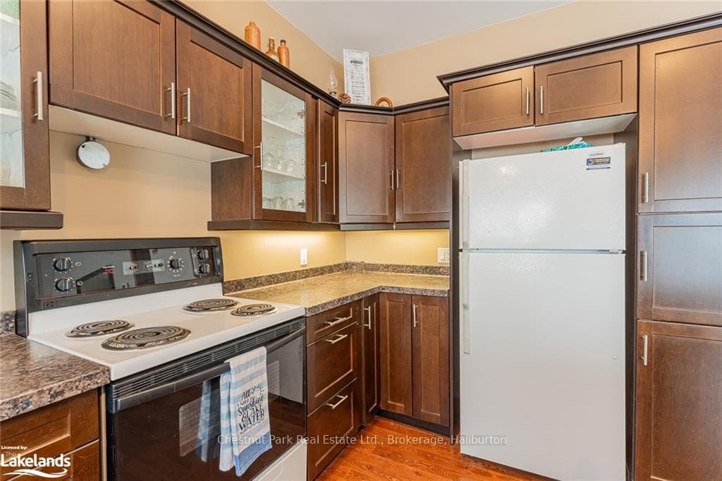 1257 HALL'S LAKE Road photo 32