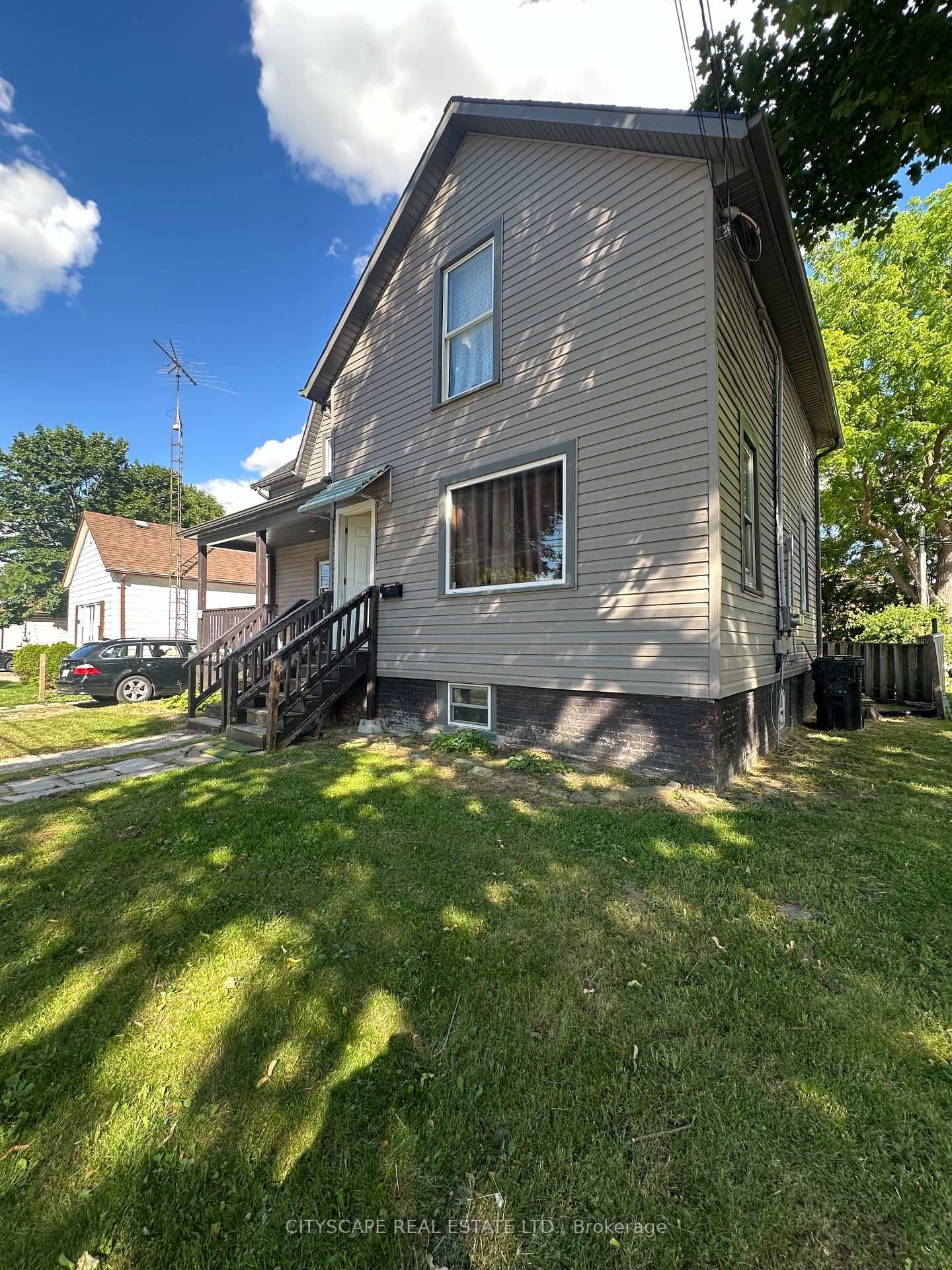 102 Gray Street photo 2