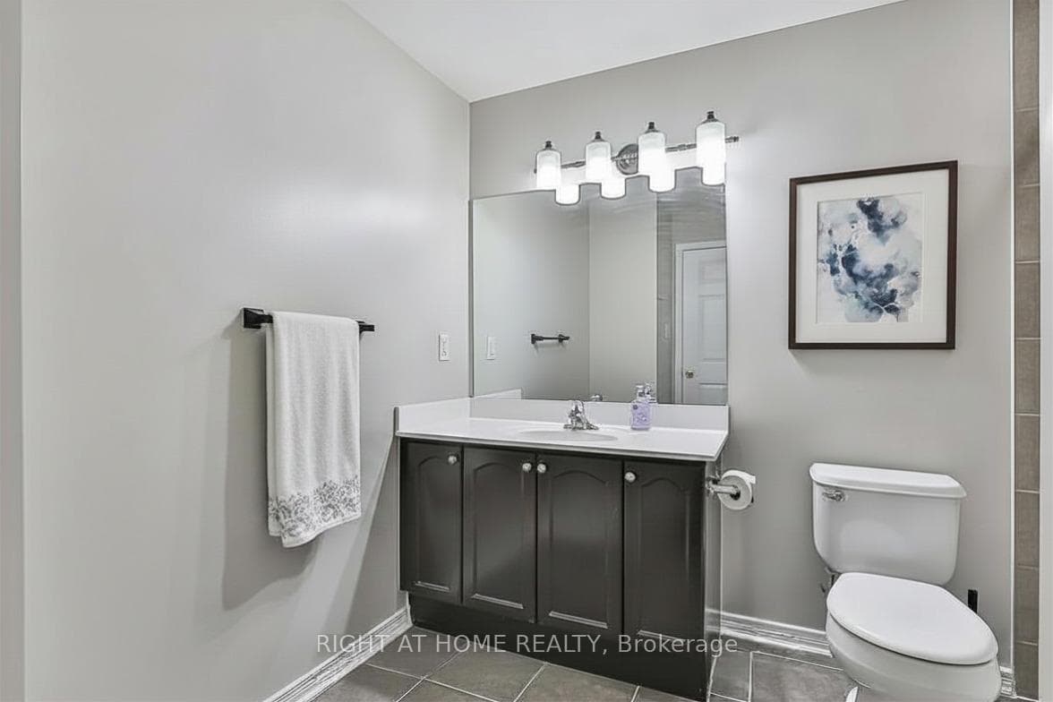 8 Maison Parc Court Unit 305 photo 18