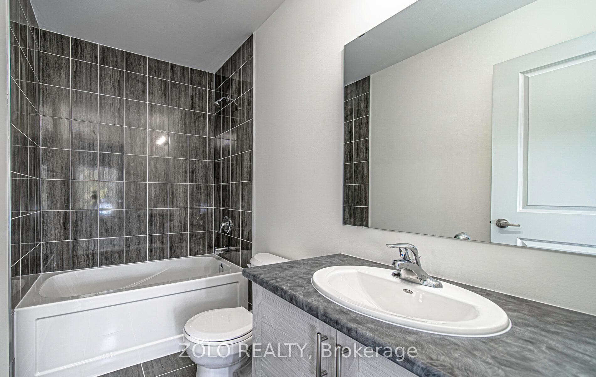 84 Hillcroft Way photo 35