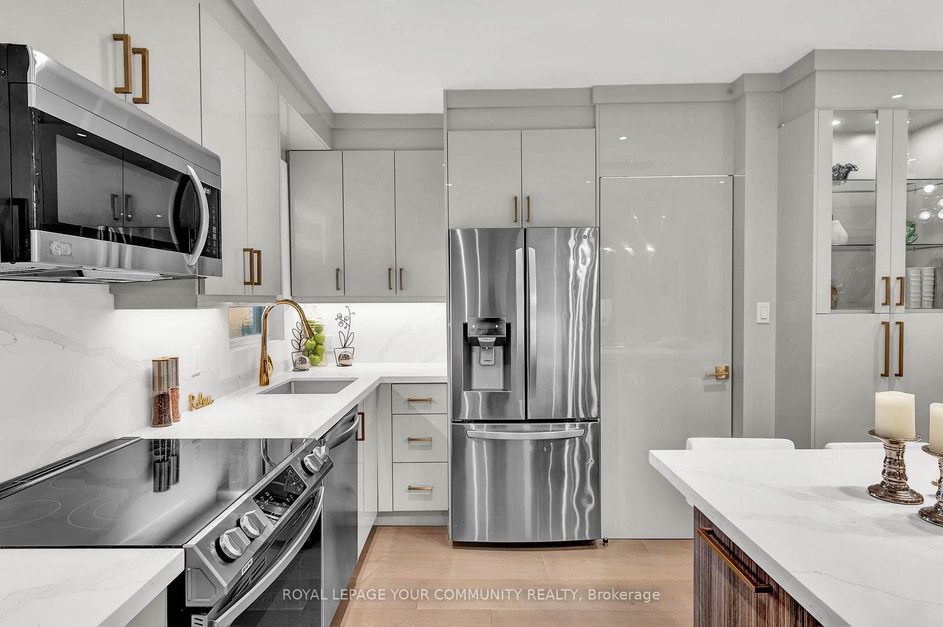 58 Ashbury Avenue photo 11