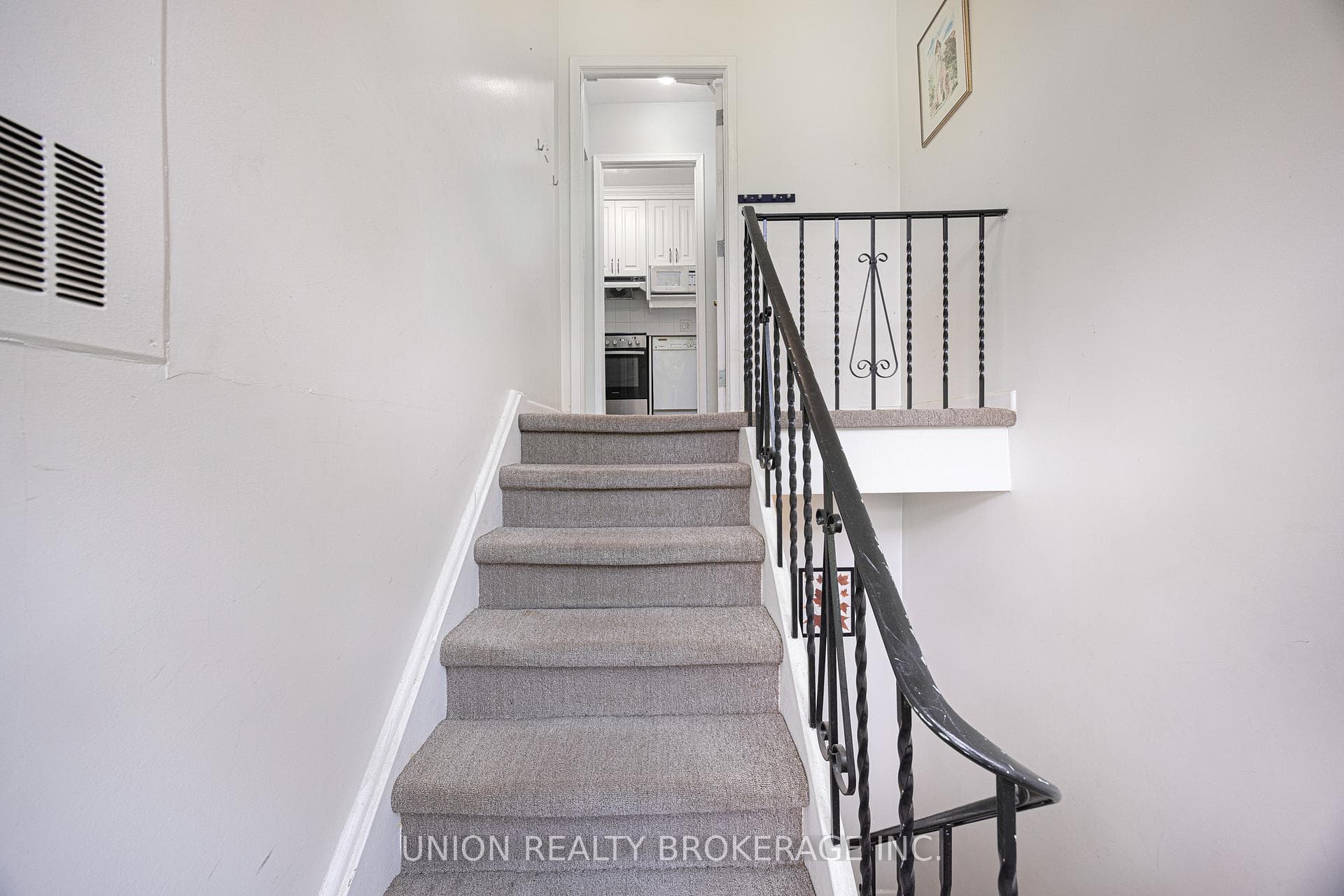 7 Norwood Road photo 21