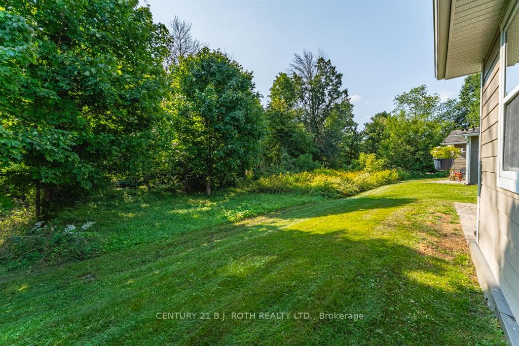 39 Riverwalk Drive photo 24