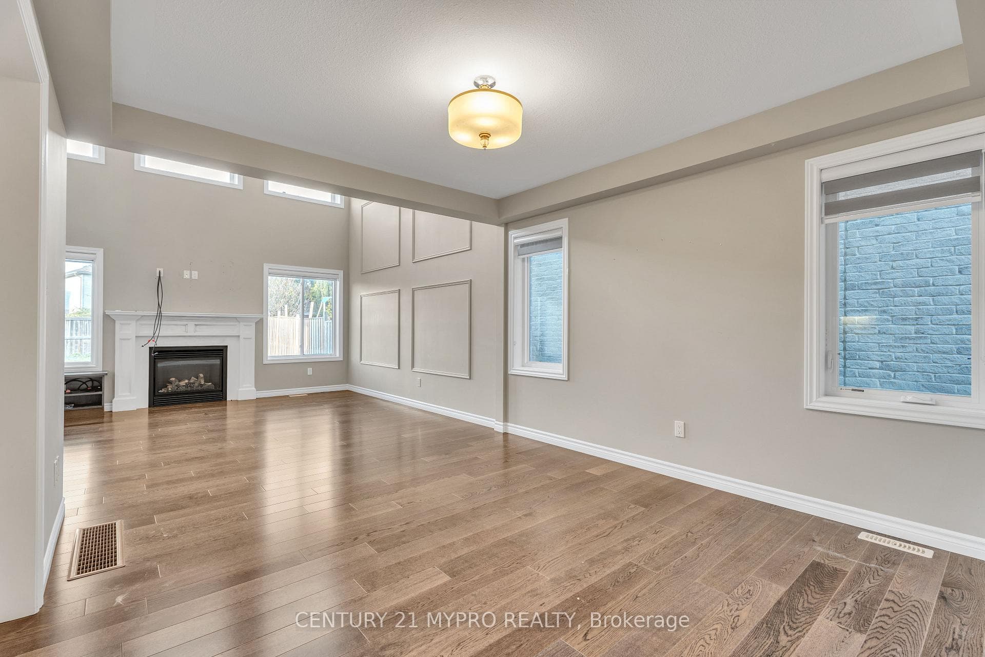 1125 Medway Park Drive photo 7