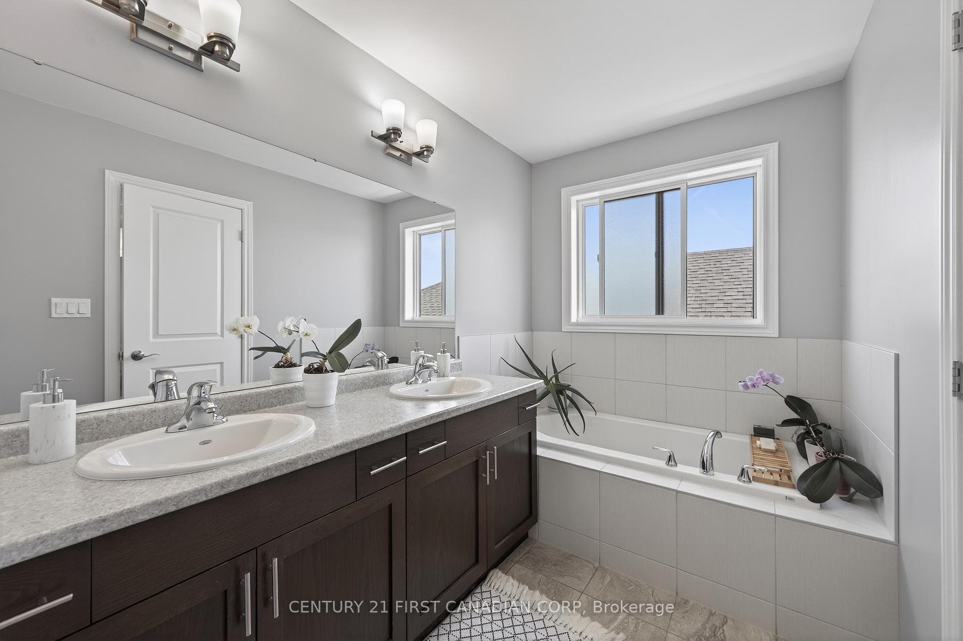 3173 Singleton Avenue photo 20