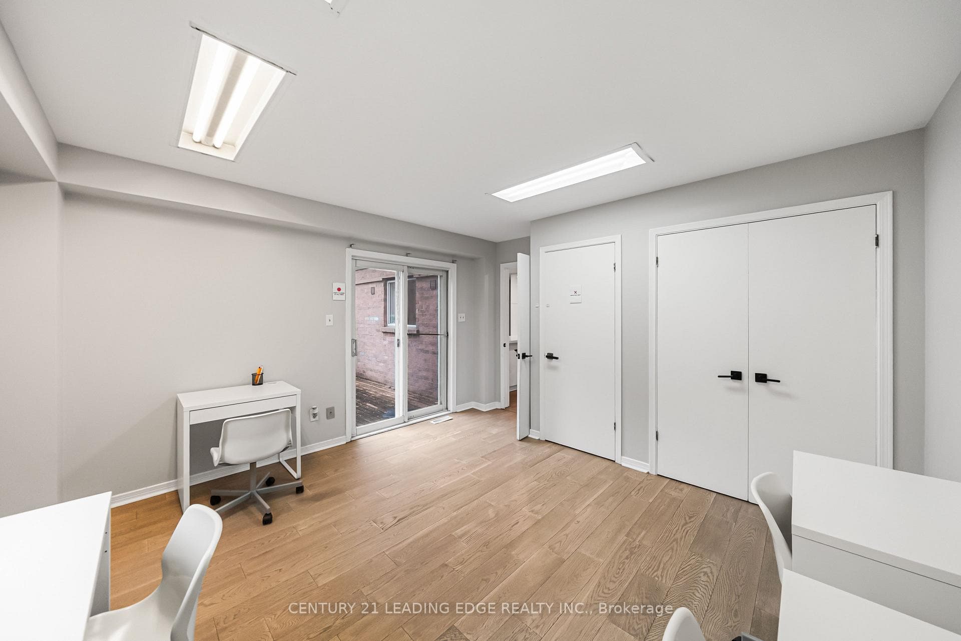 527 Glengarry Avenue photo 21