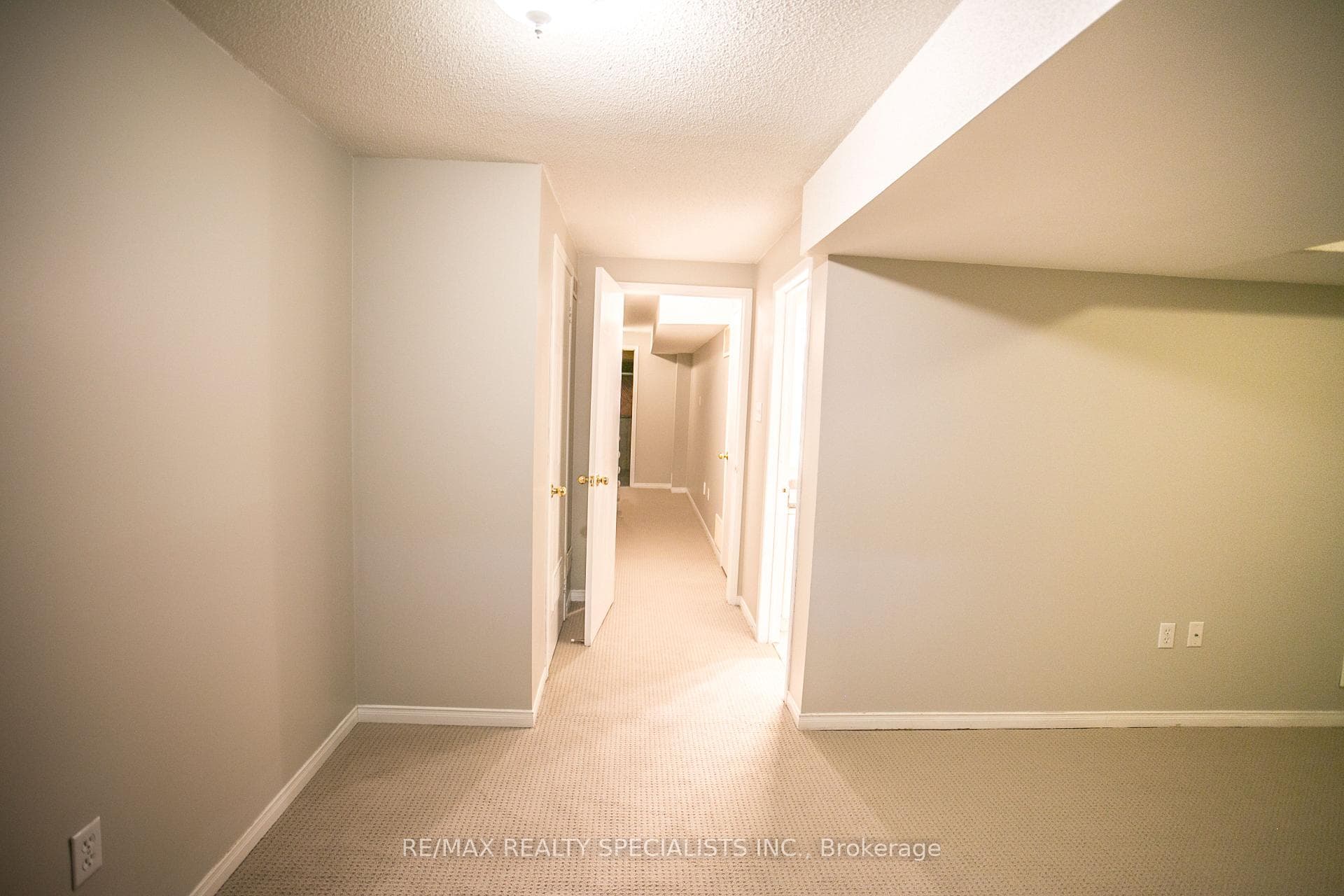 98 Joymar Drive photo 23