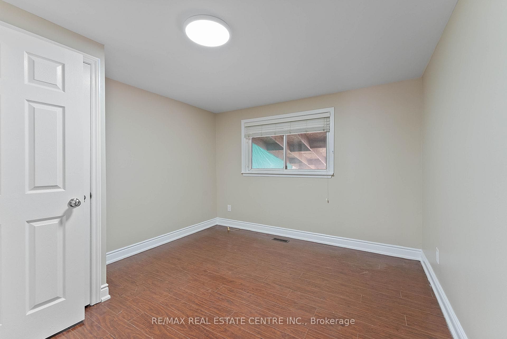 62 Flamingo Crescent photo 18