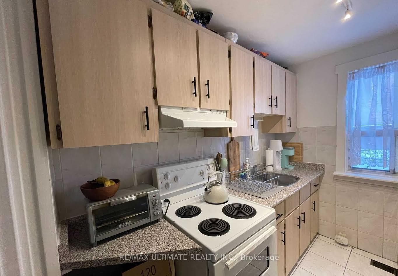440 Shaw Street photo 7