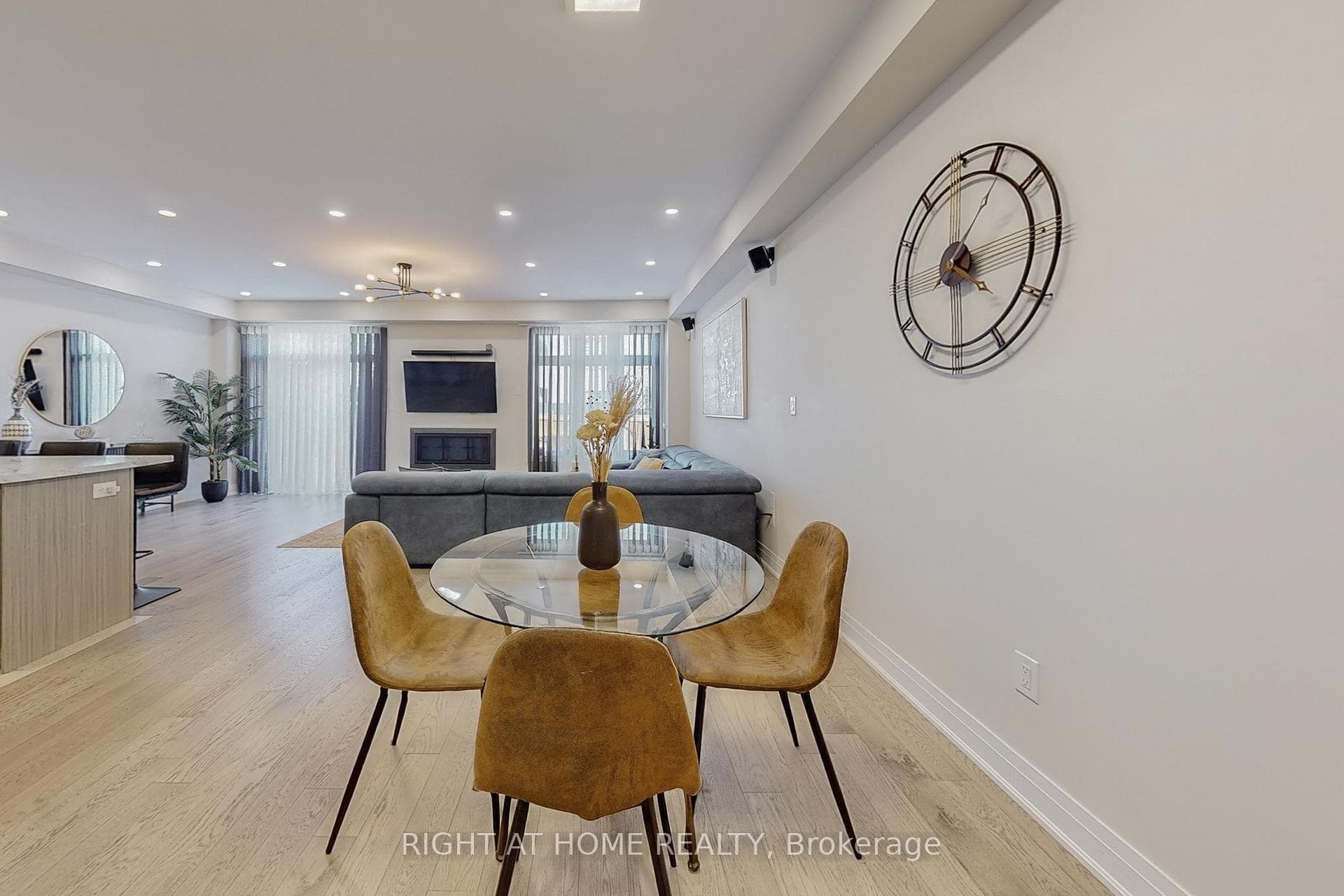 46 Prunella Crescent photo 14