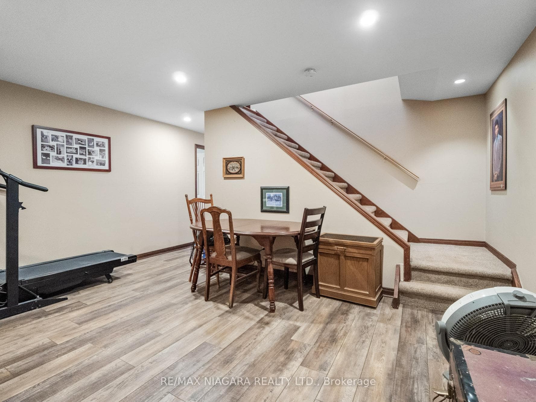 2666 Dominion Road photo 24
