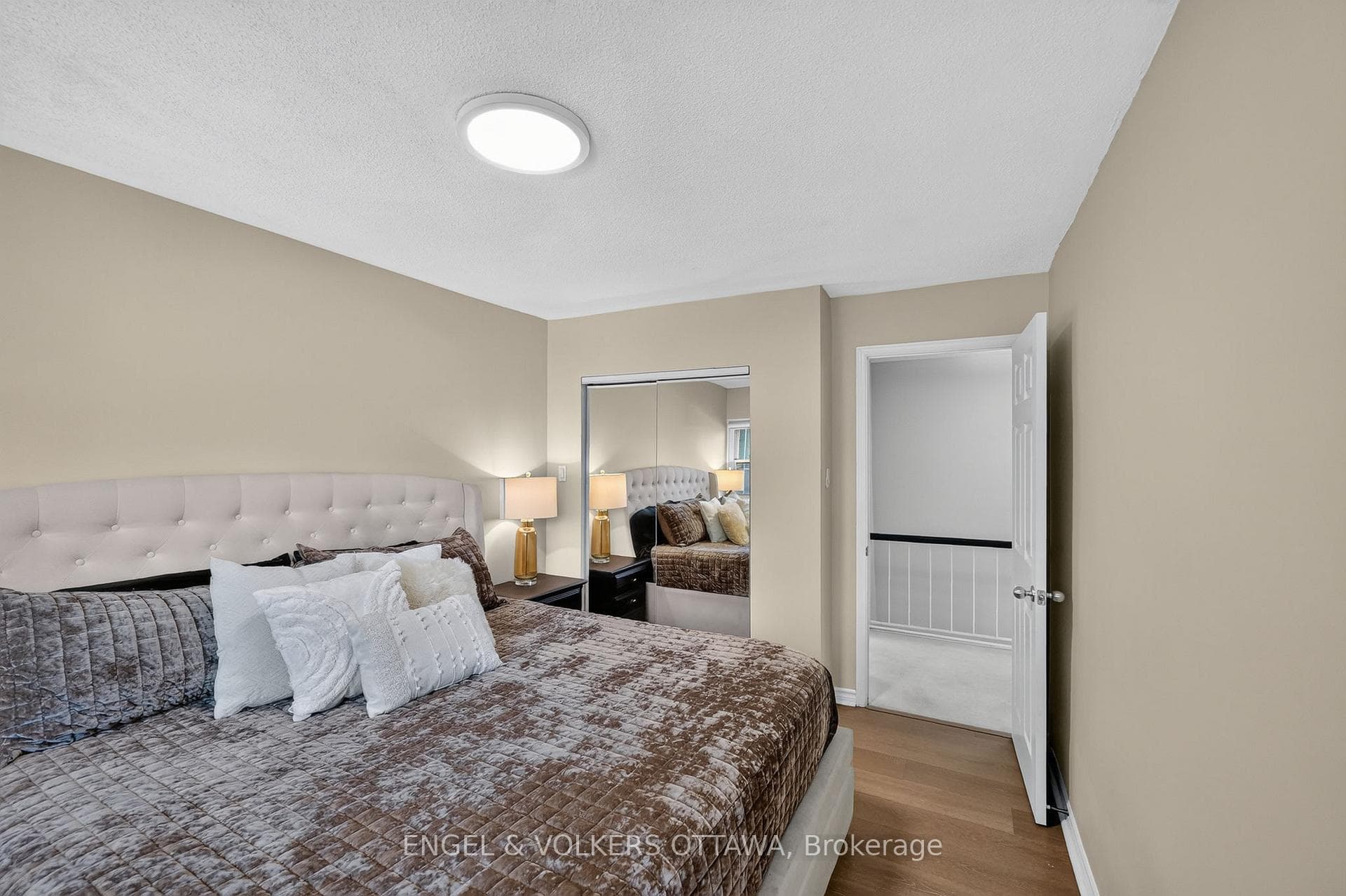 12 CORKSTOWN Road Unit 119 photo 21