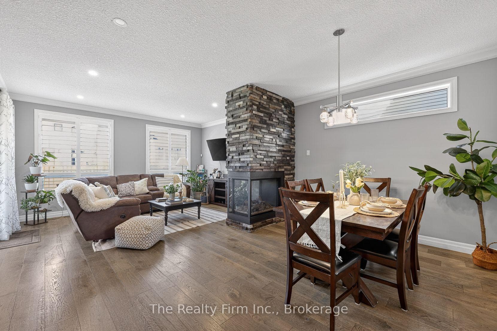 Open concept main floor - dining/living/kitchen