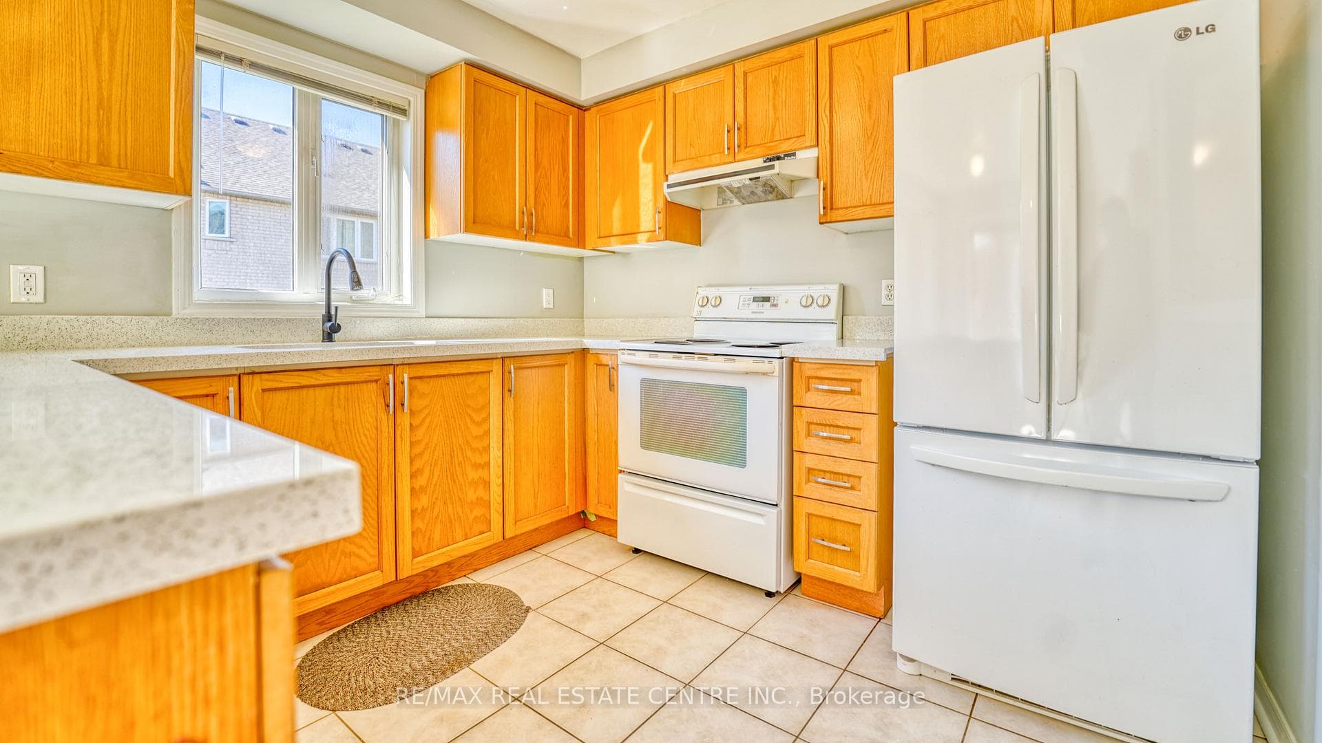 1075 Ellesmere Road Unit 128 photo 8