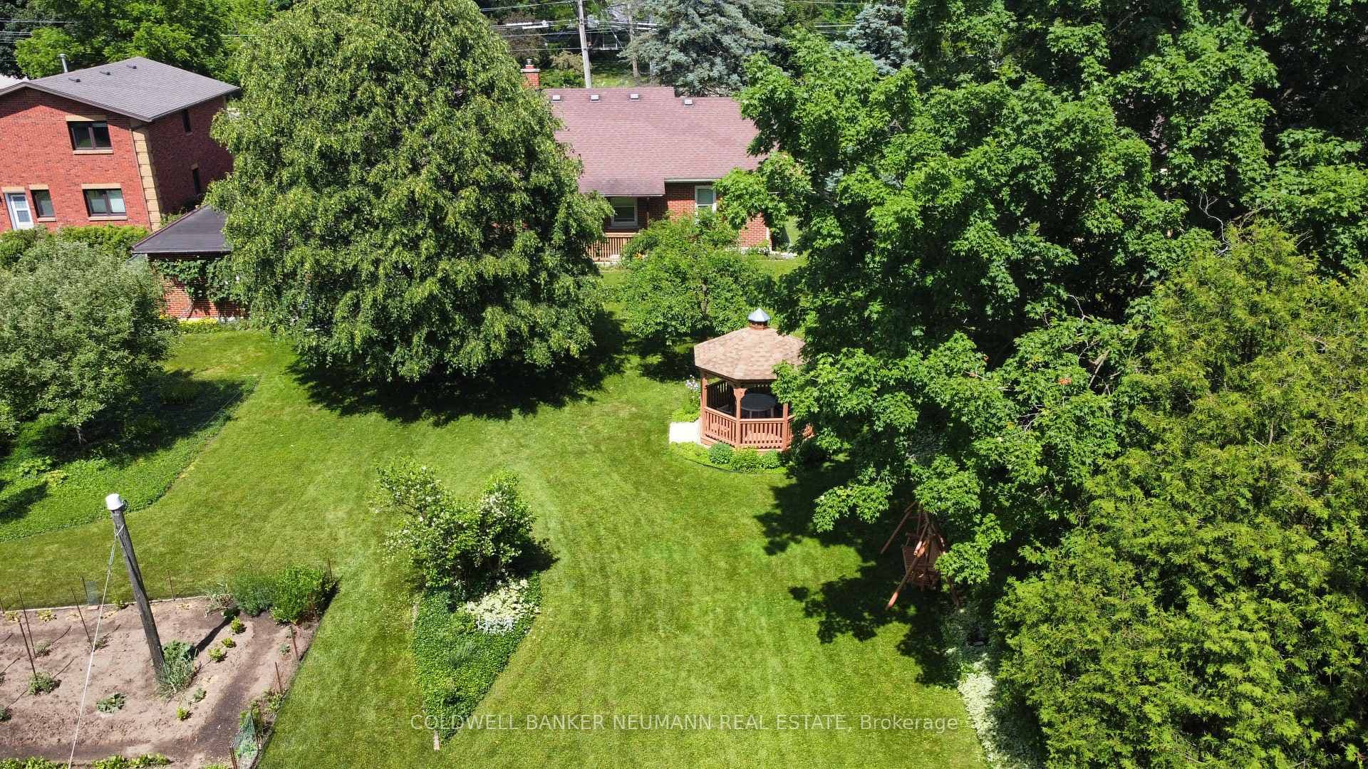 299 Edinburgh Road photo 38