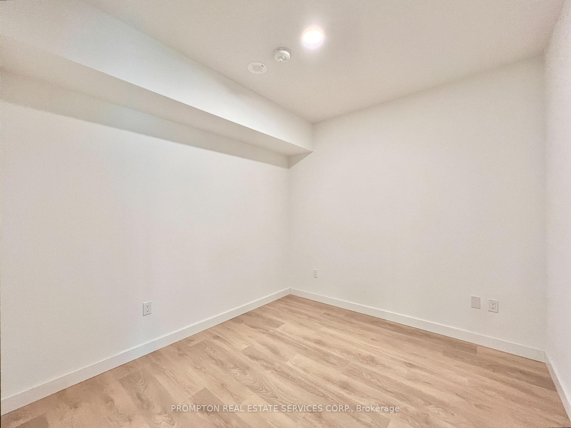 3 Concord Cityplace Way Unit 826 photo 27