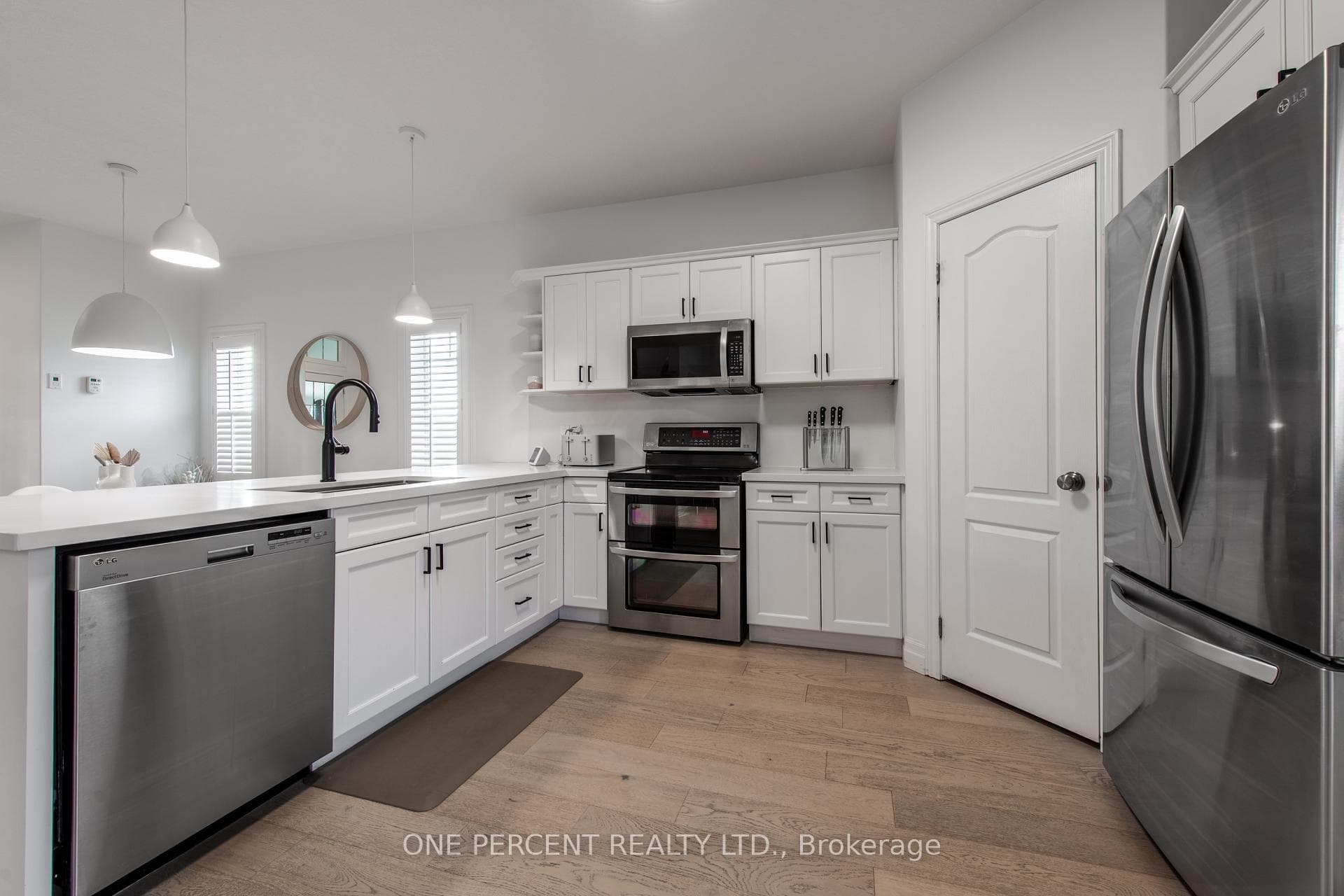 1 Preston Drive photo 10