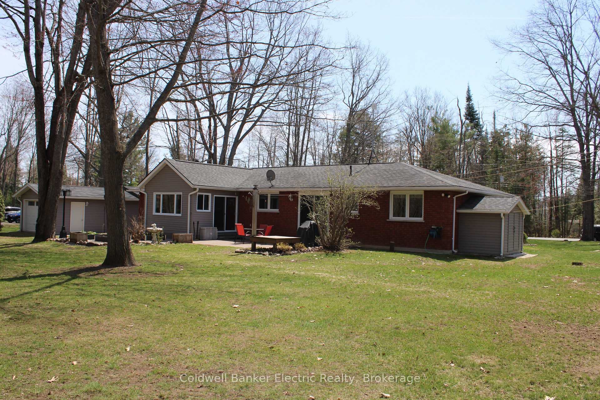 178 Adam & Eve Road photo 38