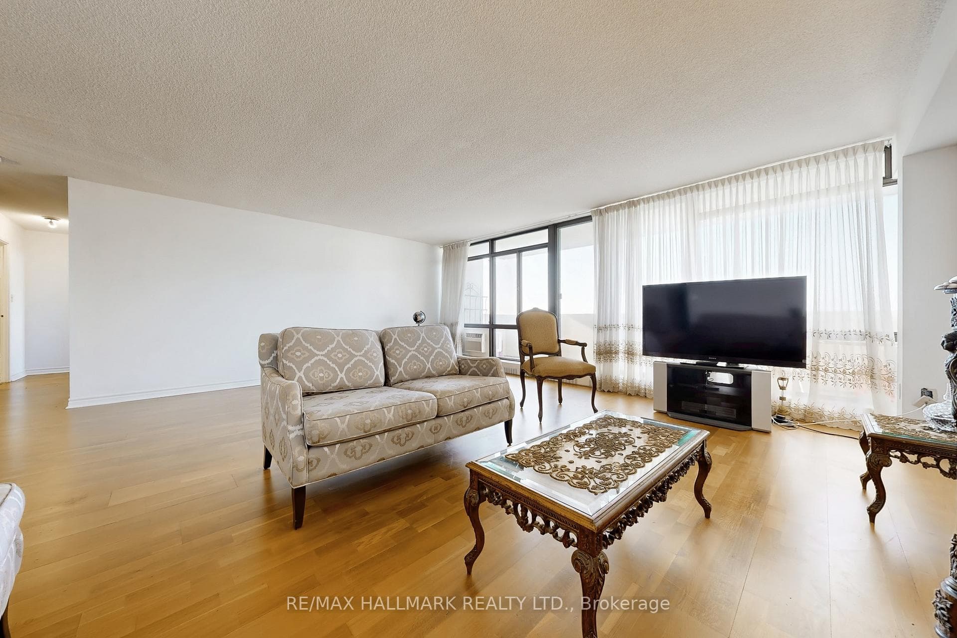 3300 Don Mills Rd Road Unit 1802 photo 3