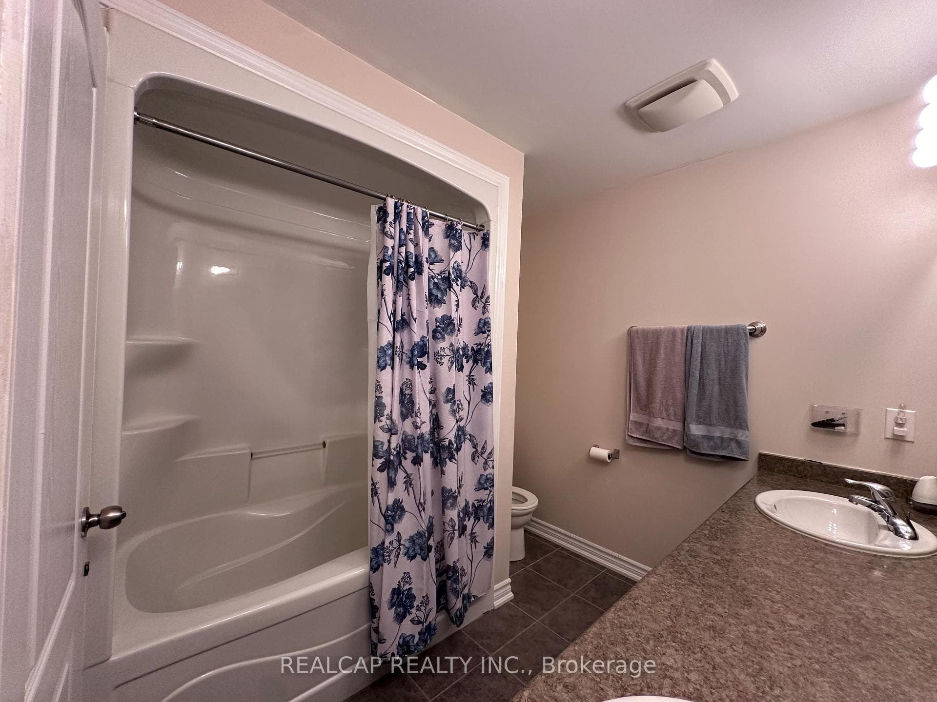 2nd Floor Bath Room3