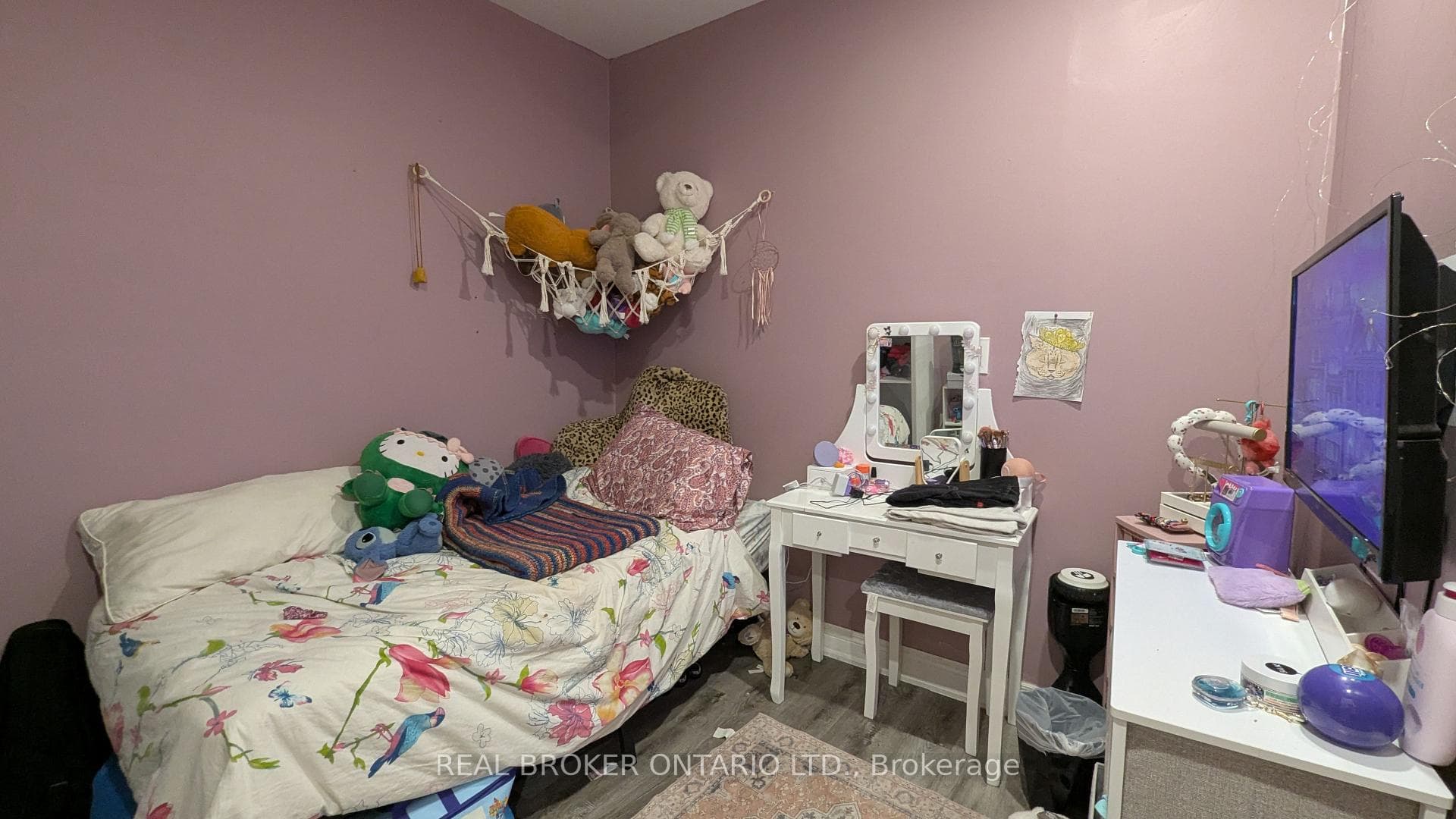 2199 Gerrard Street Unit 4 photo 14