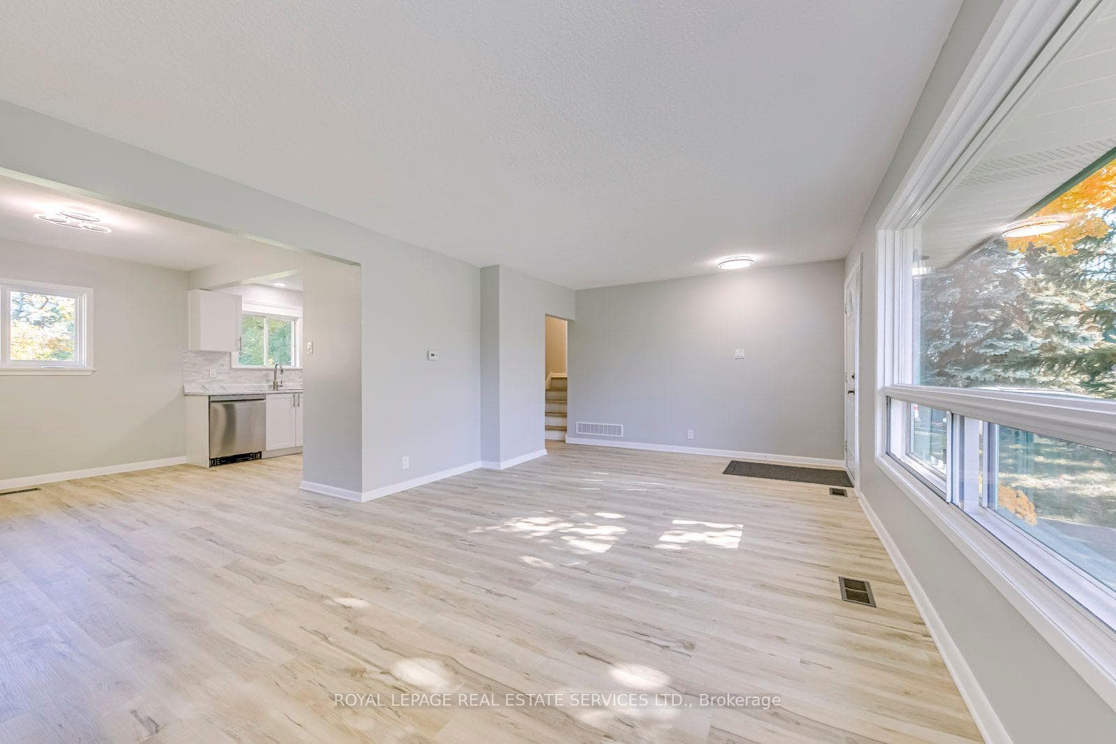 27 Theodore Drive photo 7