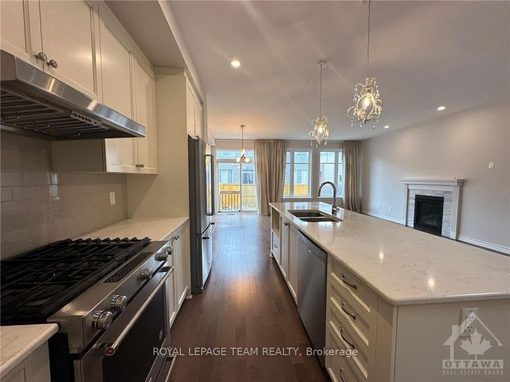709 SORA Way photo 7