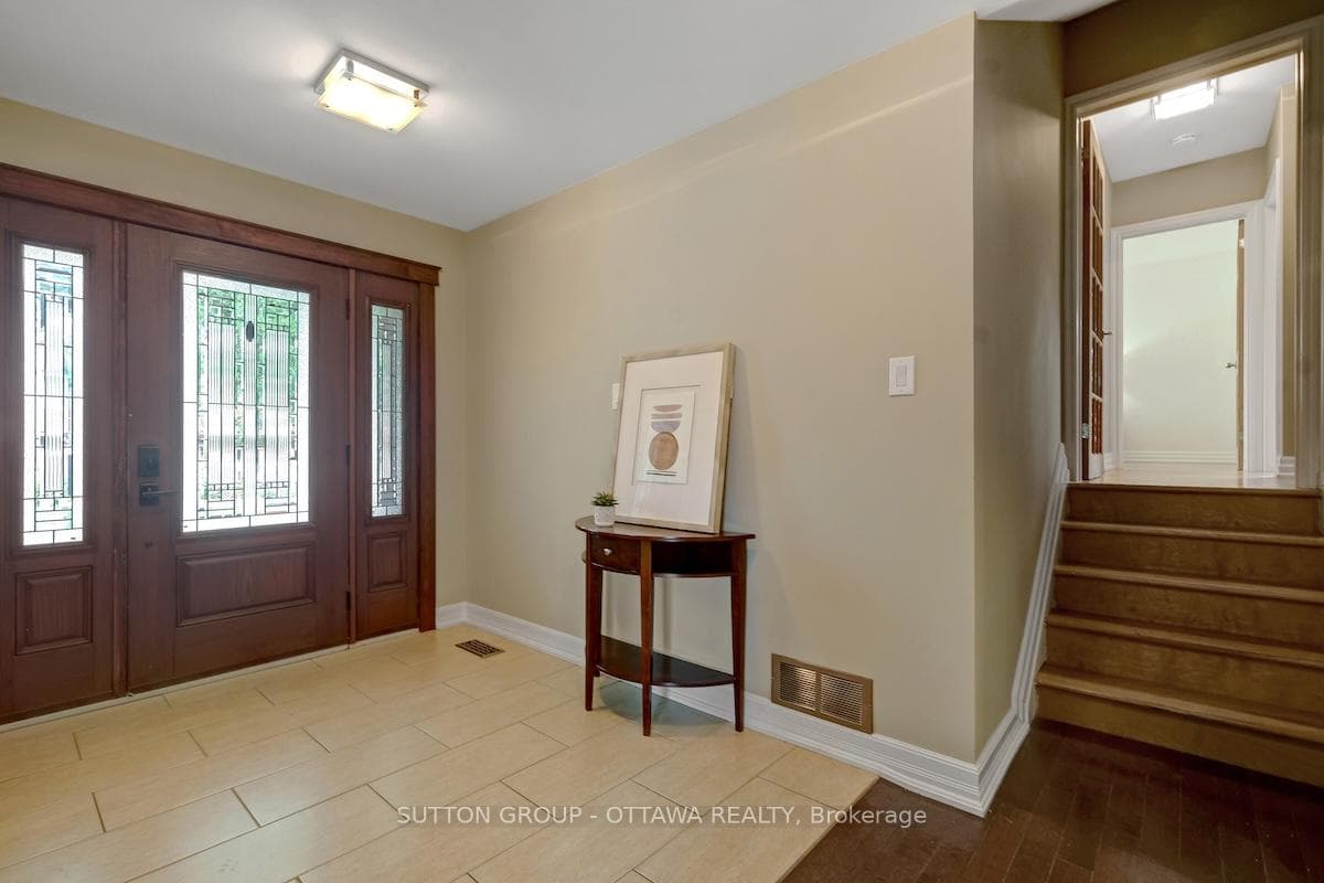 680 Weston Drive photo 4