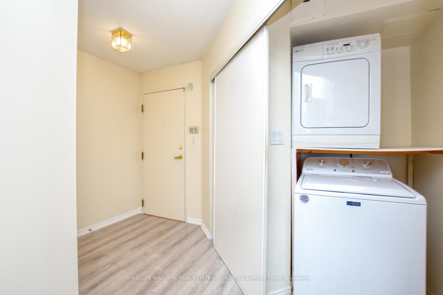 135 Hillcrest Avenue Unit 2212 photo 10