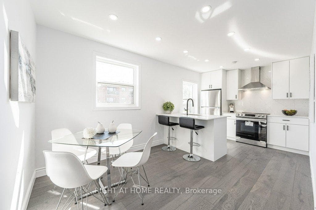 435 Evans Avenue photo 4