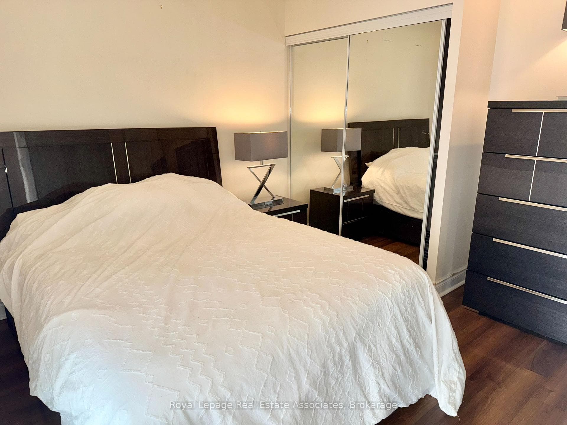 28 Ted Rogers Way Unit 3308 photo 18