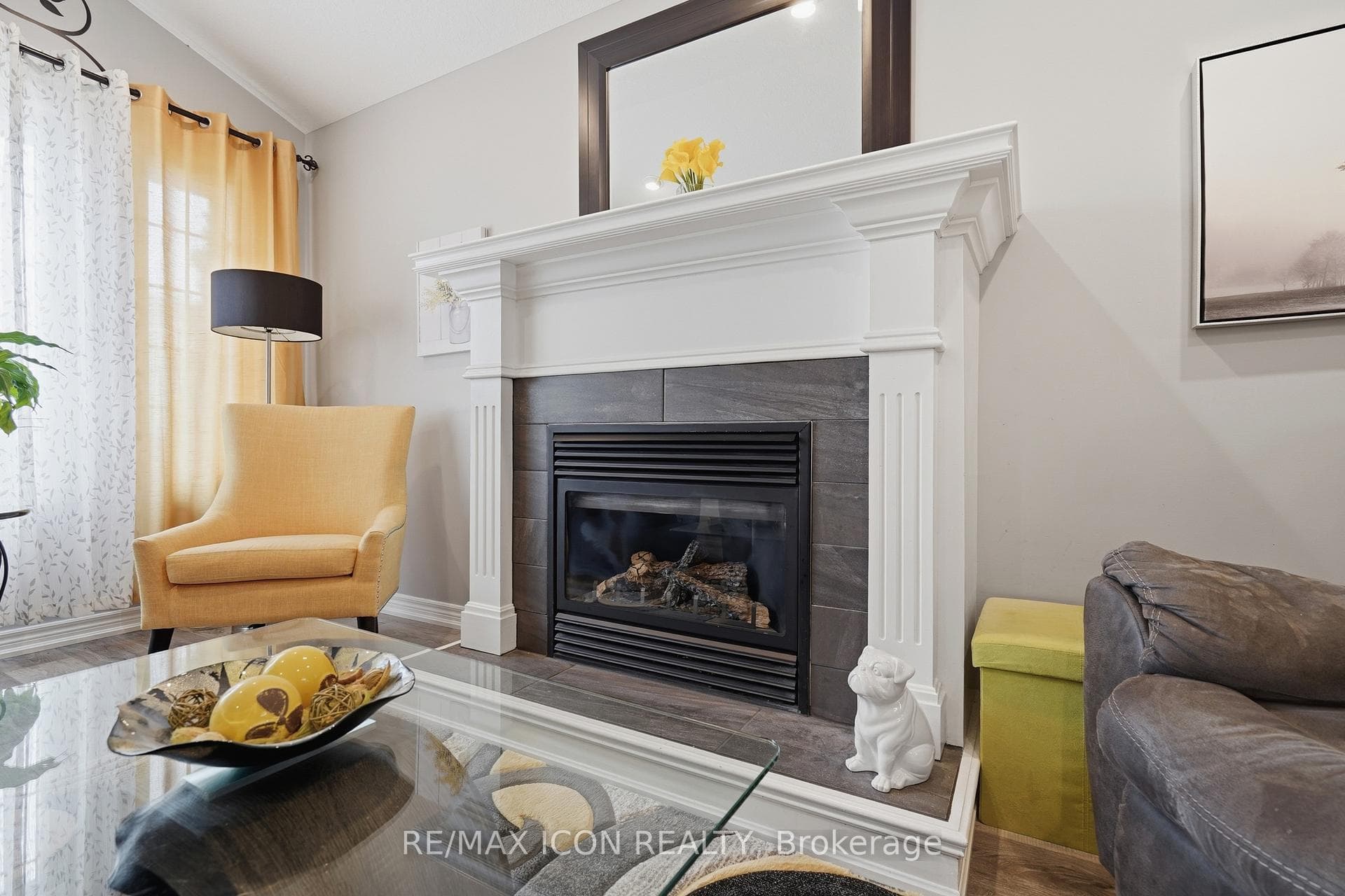 53 Augusta Crescent photo 9