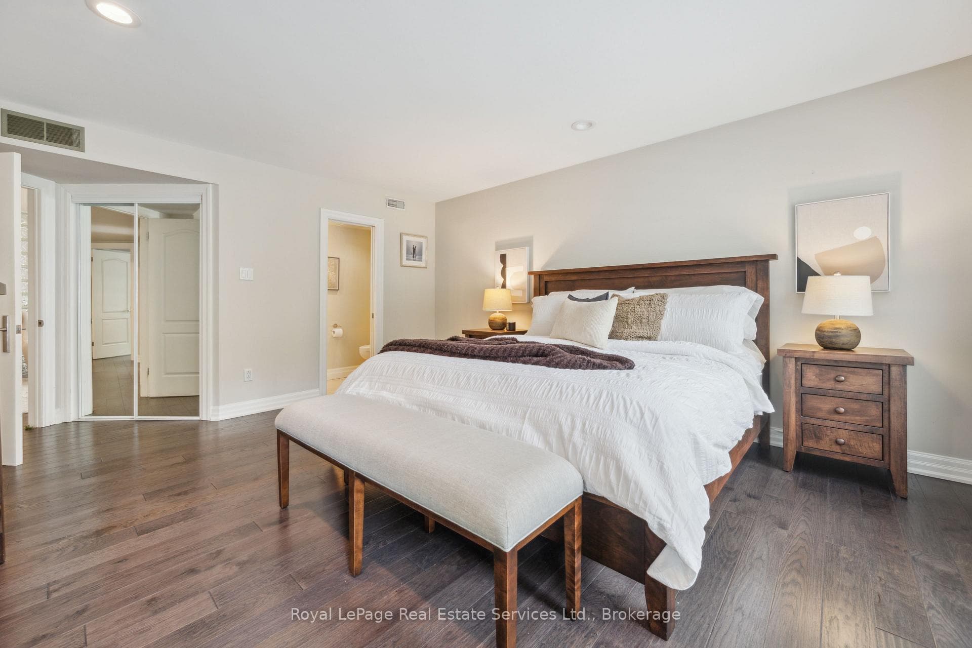 480 CHARTWELL Road photo 22