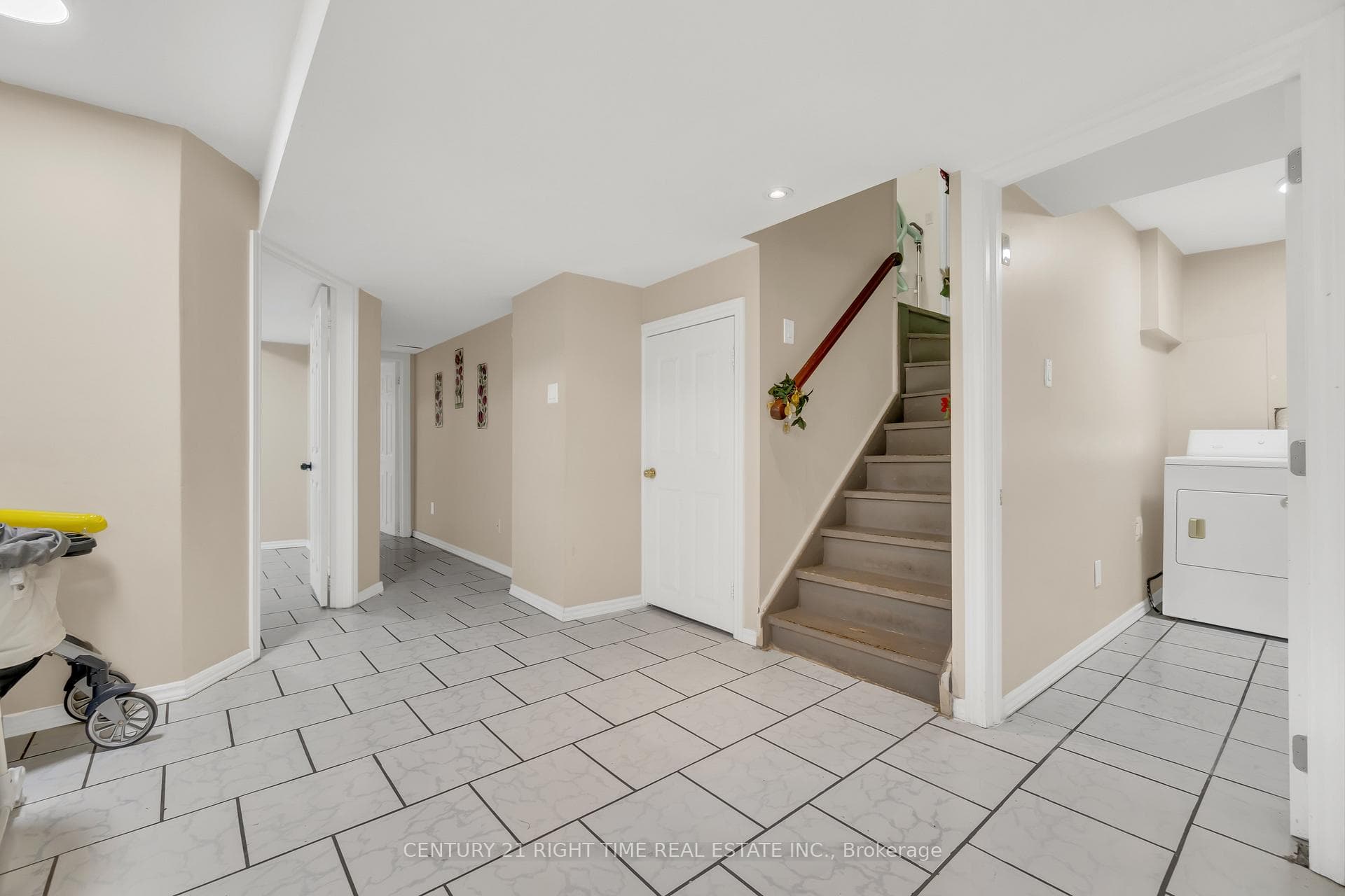 32 Elmpark Court photo 32
