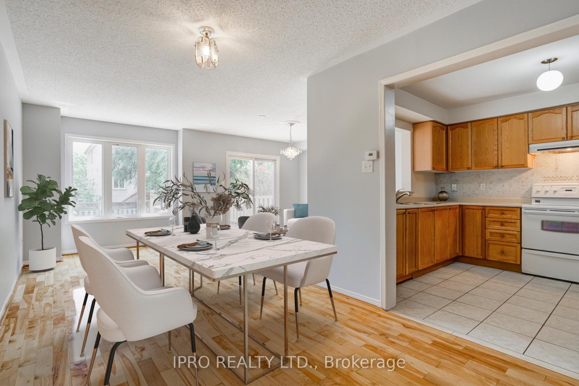 3076 Wrigglesworth Crescent photo 5